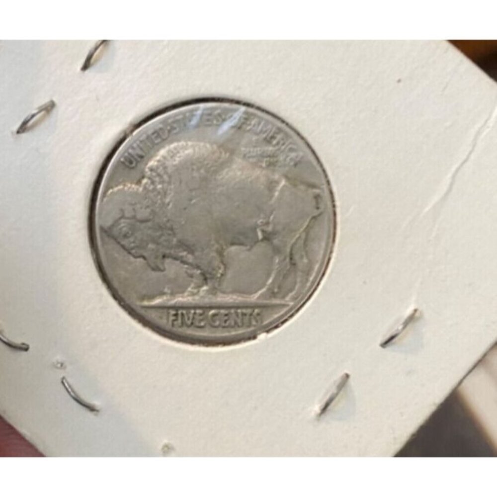 1937 Buffalo Nickel Choice - Picture 4 of 9